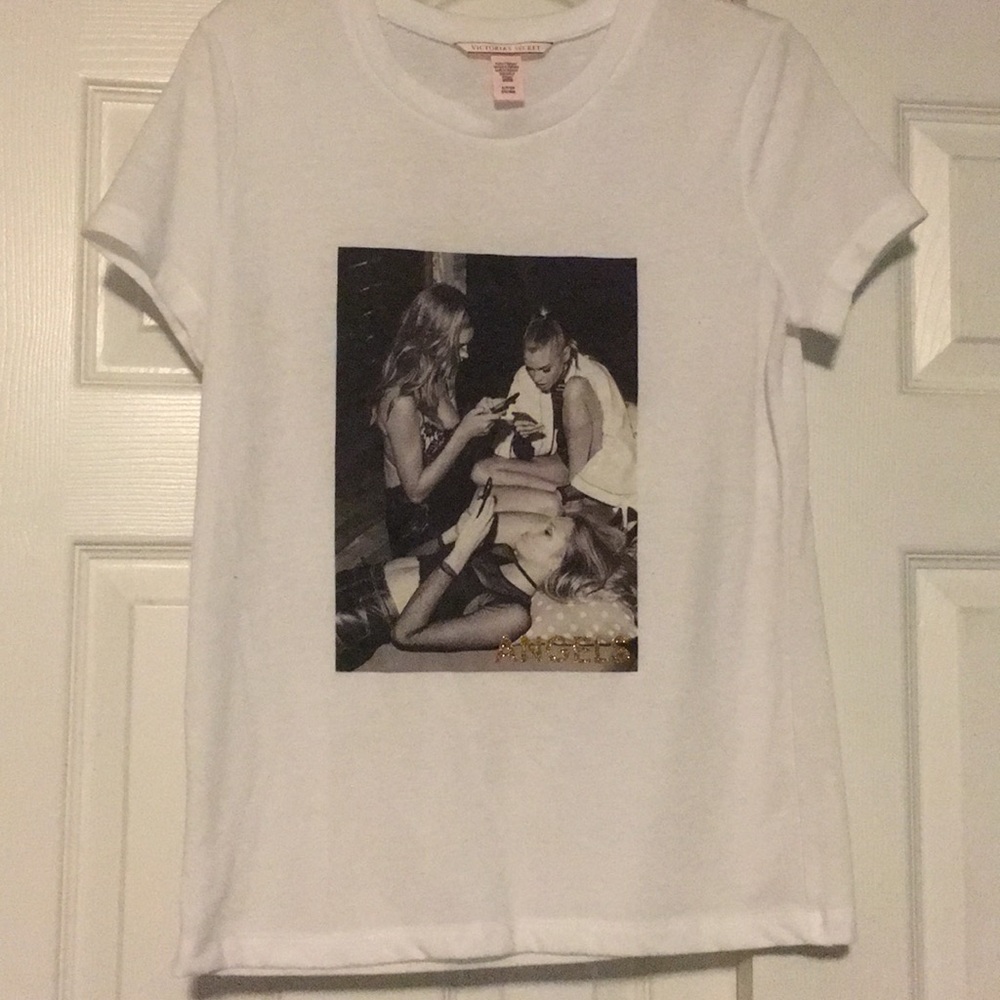 Victoria’s Secret t shirt small
